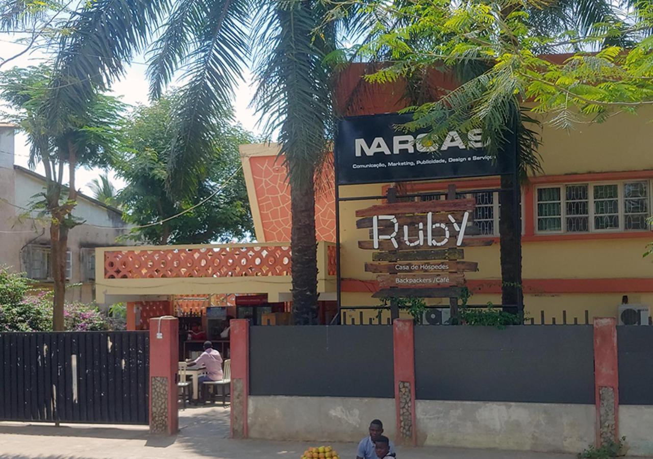 Ruby - Casa De Hospedes - Backpackers Нампула Екстериор снимка